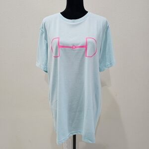 Hot Pink Snaffle Bit Printed Light Blue T-Shirt
